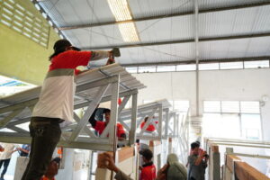 foto pelatihan pemasangan atap UPVC DR.SHIELD